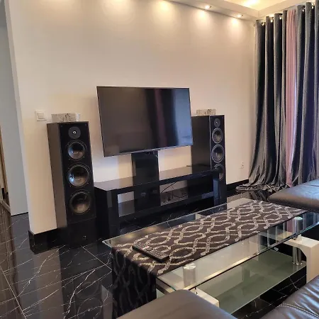 Tenisowa 아파트 슈체친